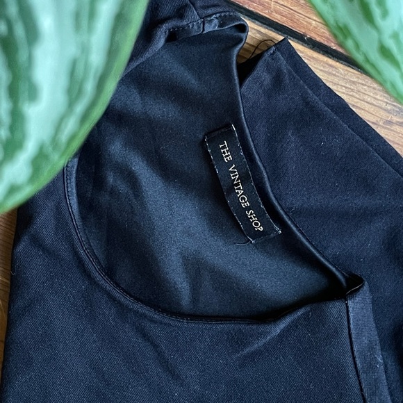 Black Crop - Picture 3 of 3